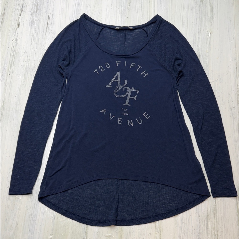 Abercrombie & Fitch Navy Blue Graphic High-Low Long Sleeve Top Sz XS